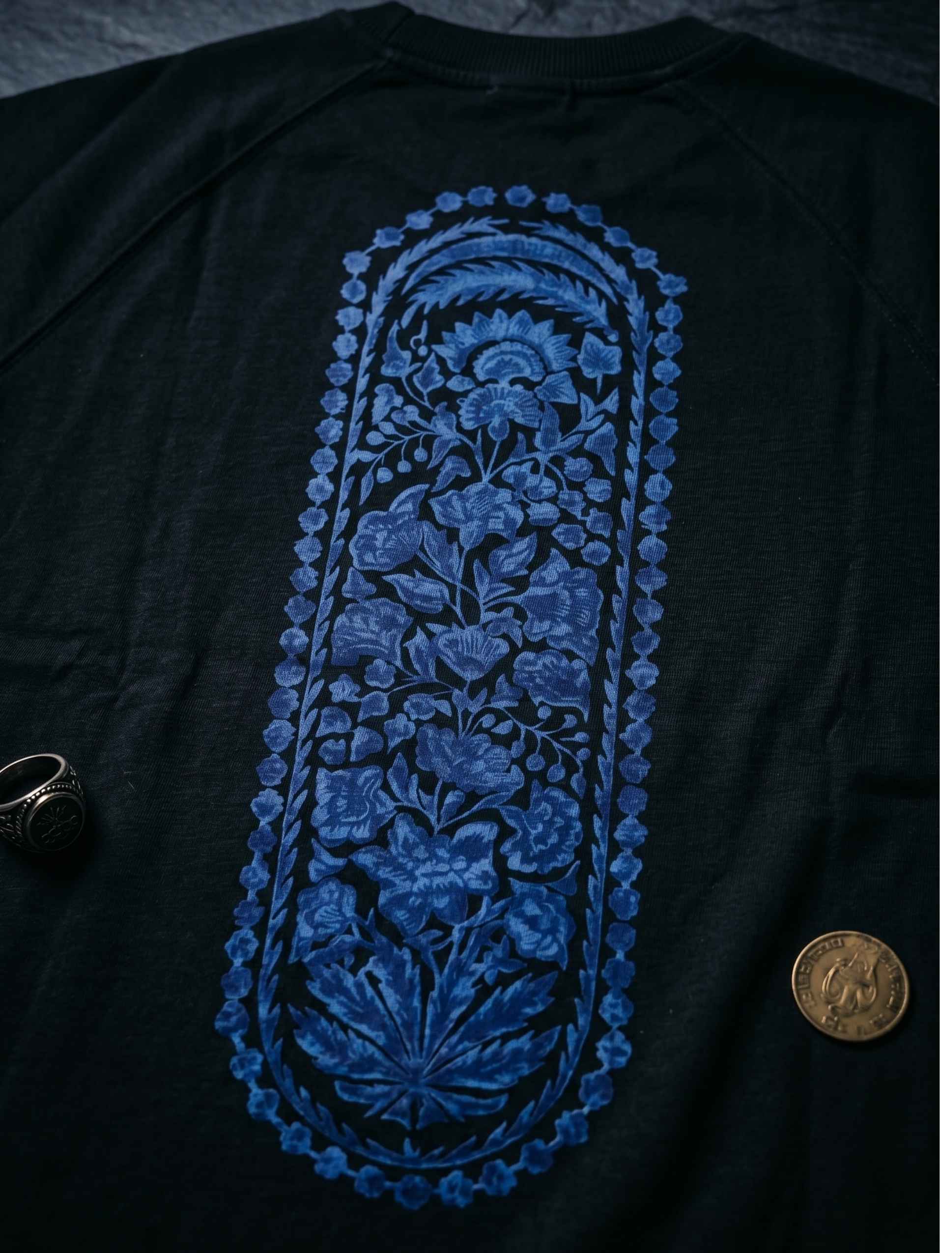 Indigo Arch Zero-G Raglan - Black