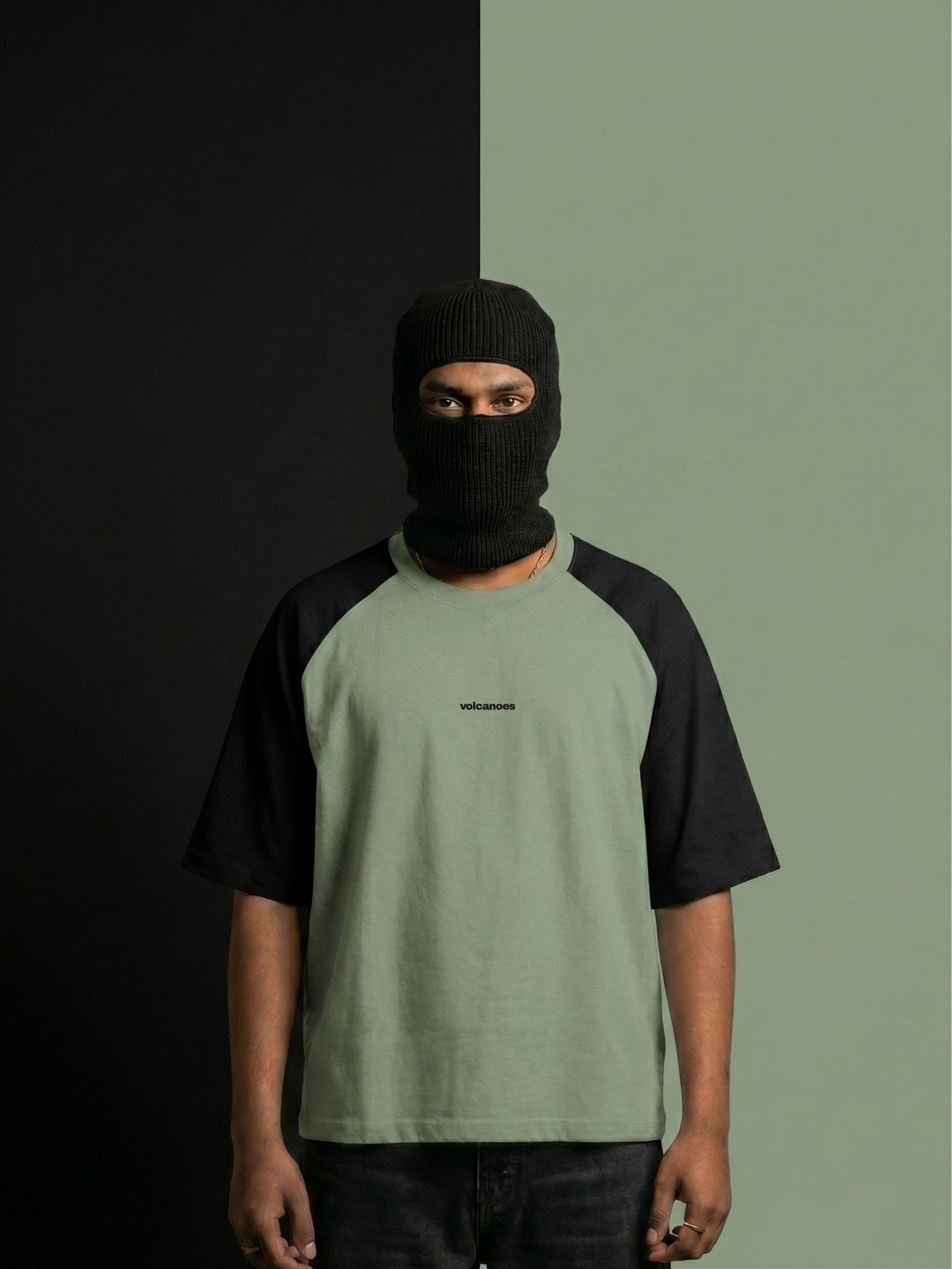 Volcanoes Essential - L-Green & Black