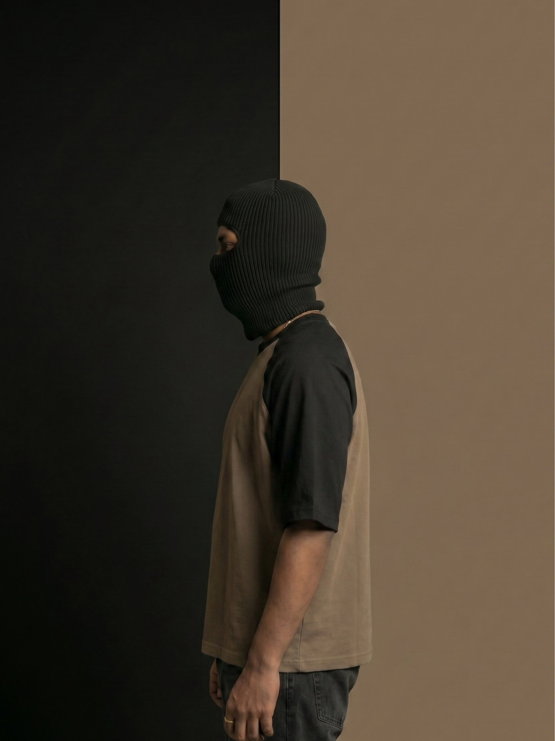 Volcanoes Essential - Brown & Black